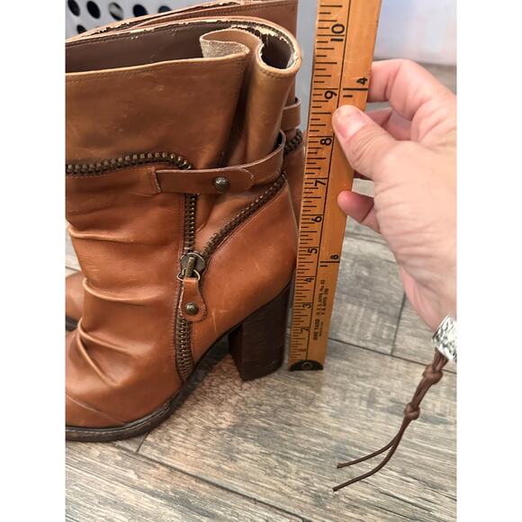 BCBGeneration Women's Brown Leather Heeled Ankle Boots Size 8 Y2K 2000s 90s - Picture 6 of 9